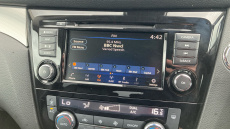 Nissan Qashqai 1.3 DiG-T N-Motion 5dr Petrol Hatchback